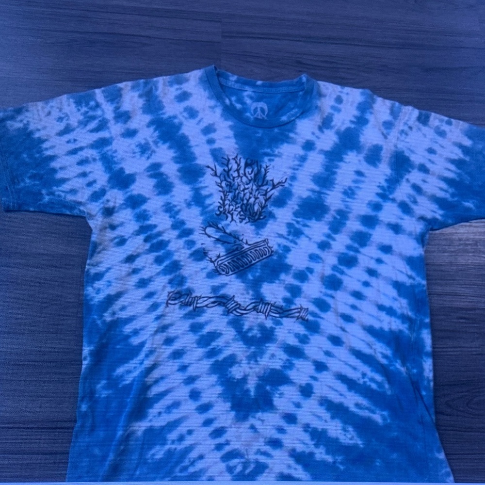 Tie-Dye Blue Short Sleeve Graphic Tee